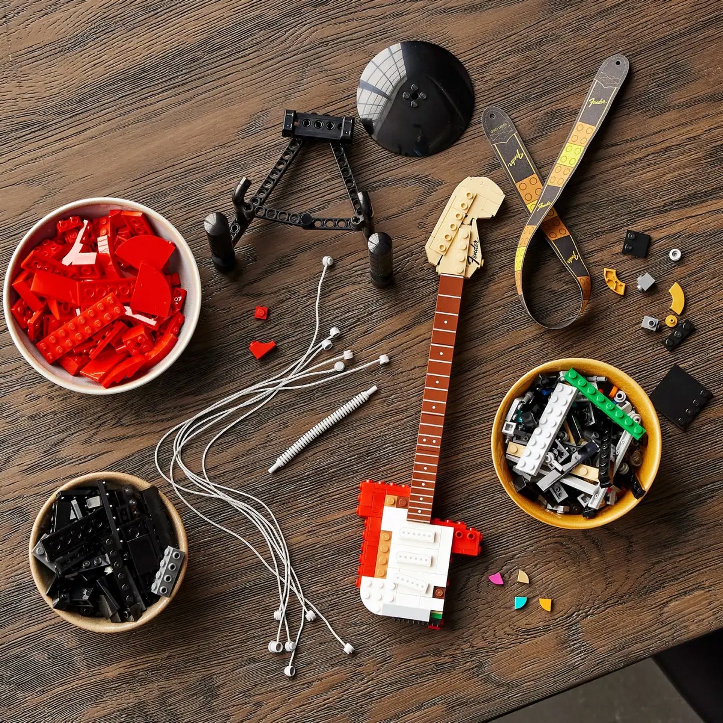 Guitarra Stratocaster (1074 peças)