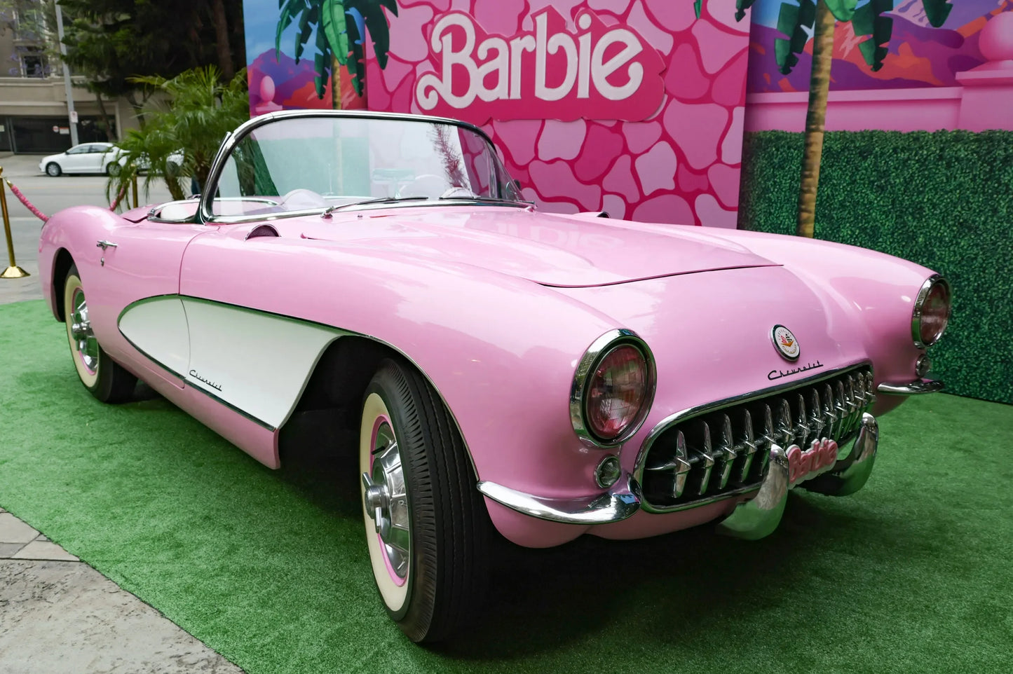 Corvette Rosa da Barbie (560 micro-peças) - Brics Craft