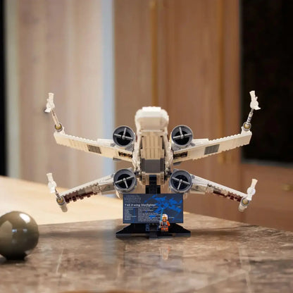 Caça-Estelar X-Wing (1586 peças)