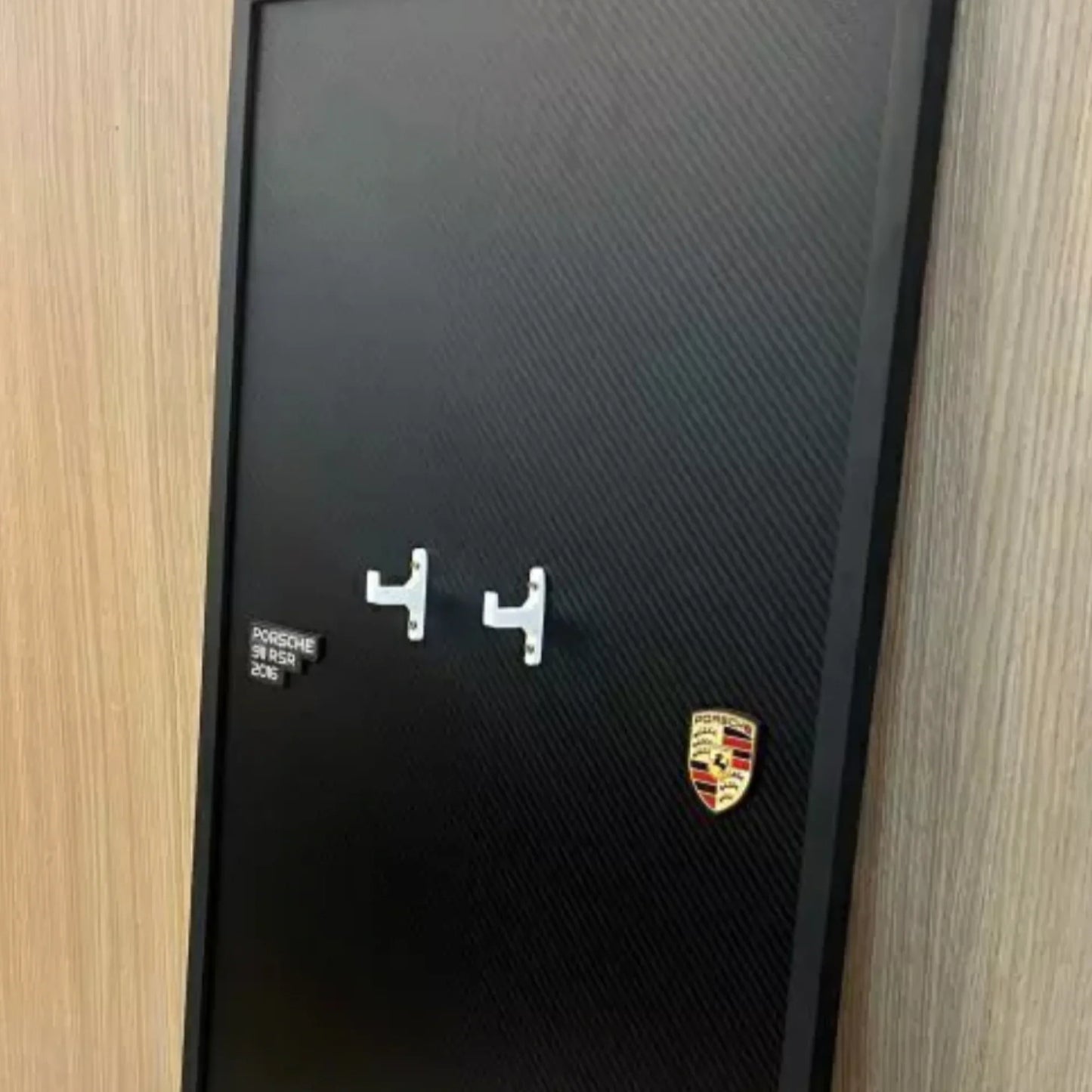 Compre Junto! Porsche 911 RSR + Quadro de Fibra de Carbono