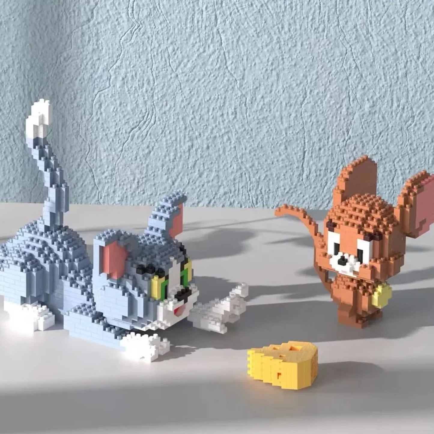 Tom e Jerry (2016 micro-peças)