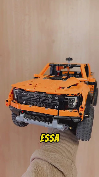 (75% OFF) Ford Raptor F-150 com mecânica real e um Motor V6 com pistões que se movimentam (1379 peças)